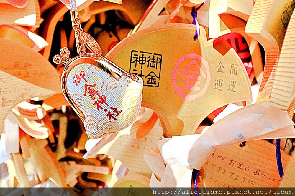 【京都】御金神社：金光閃閃，求財拜金一路發，金色鳥居、可愛口金包、隨身必帶金運招福卡御守